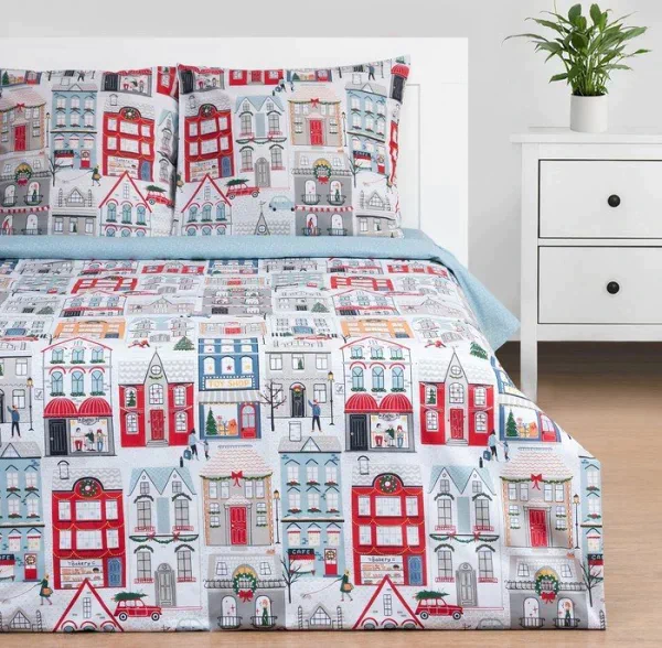 Постельное бельё Этель 1.5 сп «Город» 143х215 см, 150х214 см, 70х70 см - 2 шт